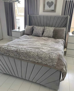 Load image into Gallery viewer, Dawson Winged  Bed
