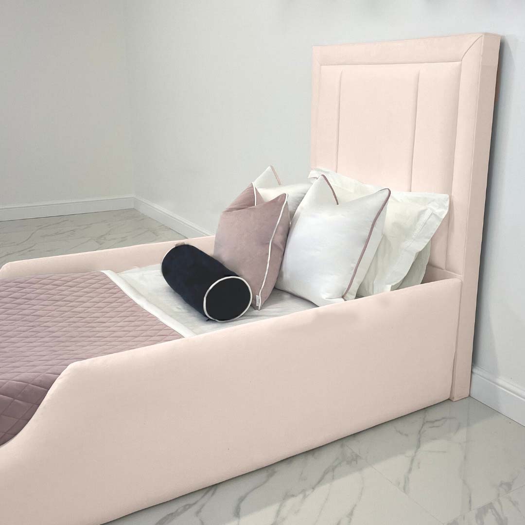 3 Panels Stylo Kids Bed